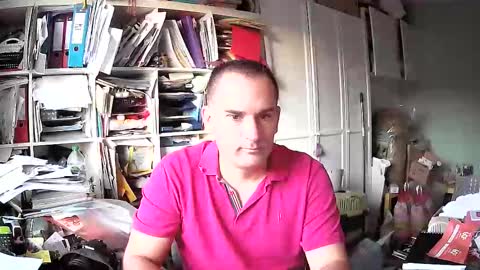 Snapshot of runner1978 chatting on 12/01/25, 07:46 runner1978 online show from 12/01/25, 07:46