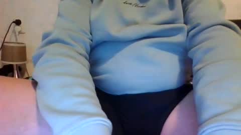 runner_1978 online show from 01/28/25, 07:53