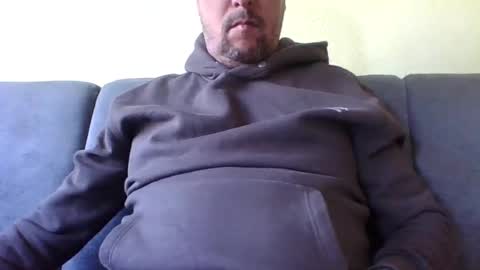 runner_1978 online show from 03/12/25, 08:19