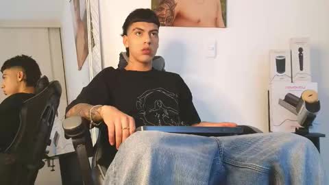  R U S S E L L  online show from 03/02/26, 03:41