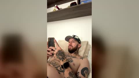 Snapshot of russo_fox chatting on 05/05/26, 01:57 russo_fox online show from 05/05/26, 01:57