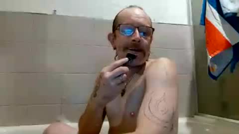 Snapshot of rustykunts69 chatting on 07/19/26, 12:09 rustykunts69 online show from 07/19/26, 12:09