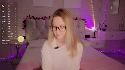 Snapshot of ruta_meow chatting on 10/14/25, 07:47 Ruta prize for the new fan club members hehe online show from 10/14/25, 07:47