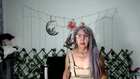 ruth_blue21 online show from 02/11/25, 02:46