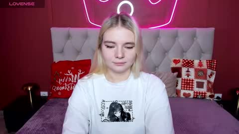 ruthbryant online show from 12/01/25, 12:48