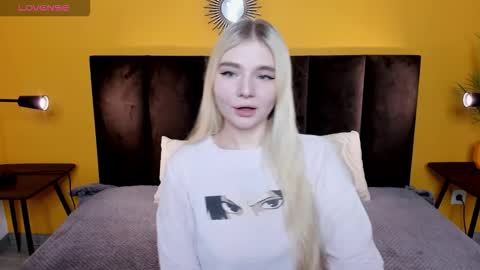 ruthbryant online show from 12/05/25, 12:41