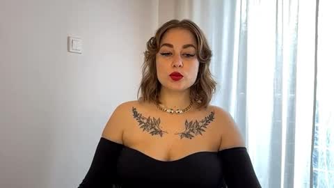 Nika online show from 09/18/25, 10:06