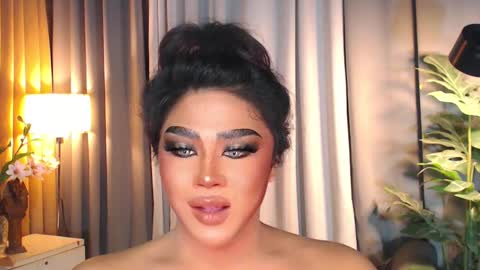 Samantha online show from 02/25/25, 10:39