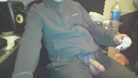 ruwatching_me online show from 02/01/25, 09:32