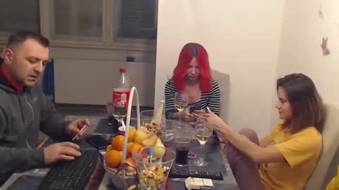 ruxandradanny online show from 12/11/24, 08:39