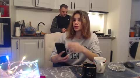 ruxandradanny online show from 12/13/24, 07:15