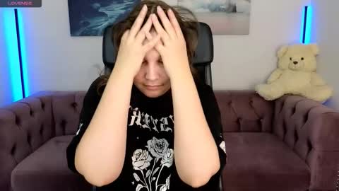 Ruyjin online show from 11/04/25, 10:25