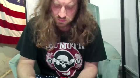 Snapshot of rwb1982 chatting on 01/06/26, 12:53 rwb1982 online show from 01/06/26, 12:53