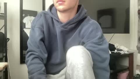 ryan online show from 09/18/25, 07:16