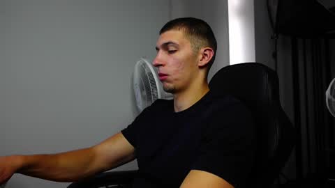 RYAN DOZER online show from 09/13/25, 05:40