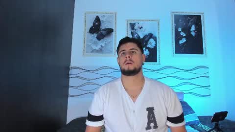 Snapshot of ryan_evannss_ chatting on 08/01/26, 12:37 Ryan Evannss online show from 08/01/26, 12:37