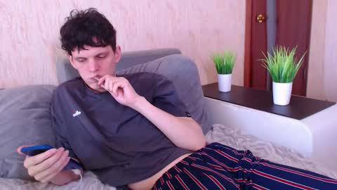 Ryan online show from 09/30/25, 10:42