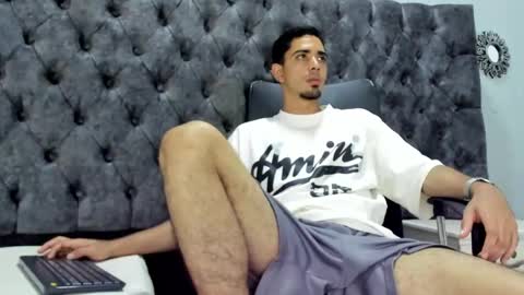 Ryan online show from 03/11/25, 08:42