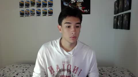 Snapshot of ryan_valentine17 chatting on 07/01/26, 09:03 ryan online show from 07/01/26, 09:03