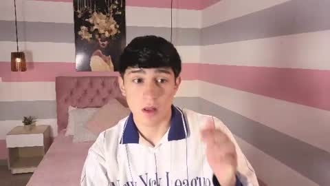Snapshot of ryan_valentino chatting on 07/01/26, 02:07 ryan valentino online show from 07/01/26, 02:07