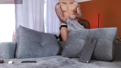 RYAN online show from 10/08/25, 02:47