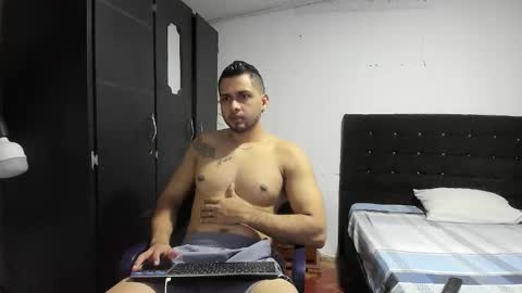 ryan_xc1 online show from 10/14/25, 01:28