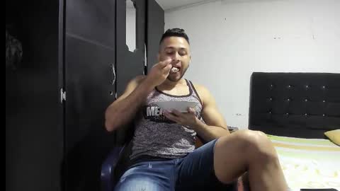 ryan_xc1 online show from 12/01/25, 03:11