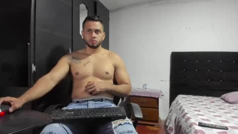ryan_xc1 online show from 06/01/26, 02:24