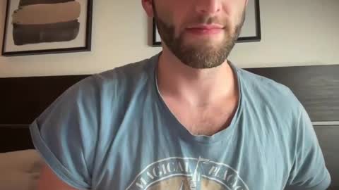 Snapshot of ryanandchadcb chatting on 10/29/25, 12:18 Ryan  Chad online show from 10/29/25, 12:18