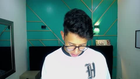 RyanPricee online show from 01/03/25, 02:21