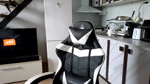 ryanstorm1 online show from 12/05/25, 12:25