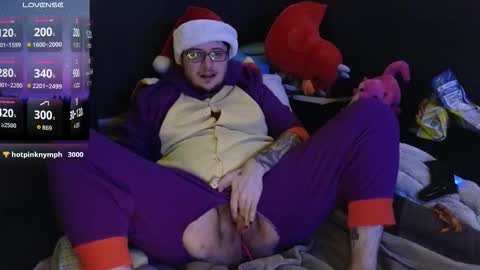 Snapshot of ryleyrainn chatting on 11/19/25, 08:47 Ryley Rainn online show from 11/19/25, 08:47