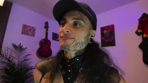 Snapshot of ryuk_it chatting on 09/13/25, 01:22 leopmonk help me reach 100 thumbs up online show from 09/13/25, 01:22