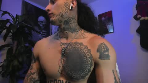 Snapshot of ryuk_it chatting on 10/18/25, 03:35 leopmonk help me reach 100 thumbs up online show from 10/18/25, 03:35