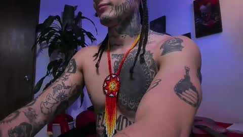 Snapshot of ryuk_it chatting on 11/14/25, 03:27 leopmonk help me reach 100 thumbs up online show from 11/14/25, 03:27