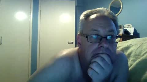 Snapshot of s536sny18 chatting on 07/26/26, 01:40 s536sny18 online show from 07/26/26, 01:40