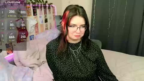 Kate online show from 02/19/25, 04:00