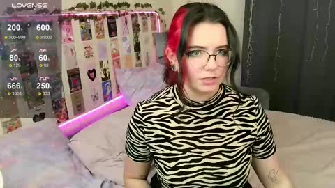 Kate online show from 02/26/25, 02:14