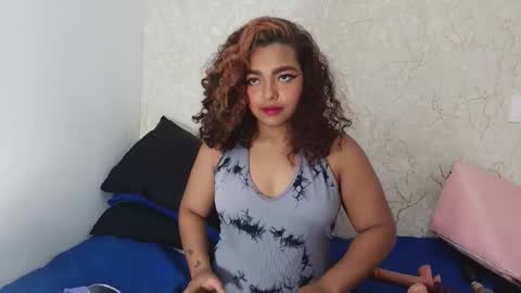 Snapshot of s_sofia_ chatting on 09/22/25, 07:27 s_sofia_ online show from 09/22/25, 07:27