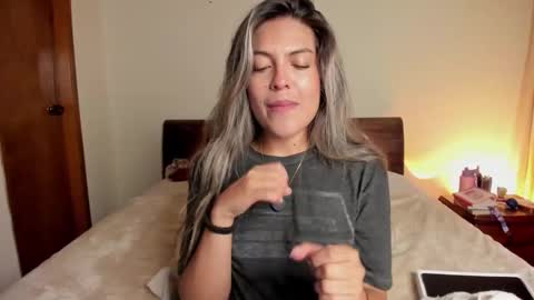 Leslie Beltrn online show from 03/25/26, 04:29