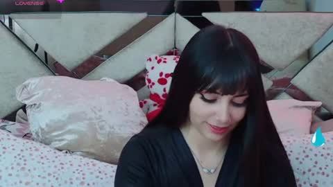 Snapshot of saabrina__ chatting on 07/24/26, 04:27 Bri online show from 07/24/26, 04:27