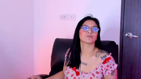 Snapshot of saam_collins69 chatting on 05/21/26, 05:58 Val online show from 05/21/26, 05:58