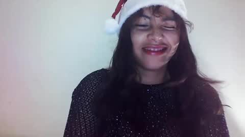 Snapshot of saavaghechick chatting on 12/04/24, 11:57 Jeane online show from 12/04/24, 11:57
