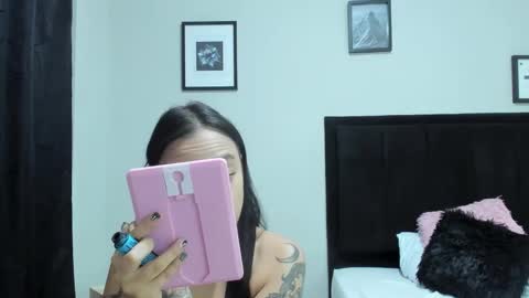           online show from 10/25/25, 07:19