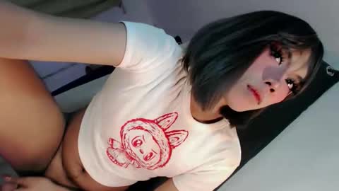 Snapshot of sable_monroe chatting on 09/14/25, 01:05 cathllea online show from 09/14/25, 01:05