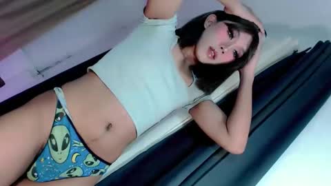 Snapshot of sable_monroe chatting on 10/28/25, 05:59 cathllea online show from 10/28/25, 05:59