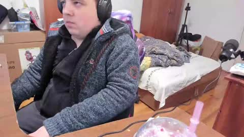 1141323  my Lord Mister Max   moms treasure online show from 12/30/24, 08:54