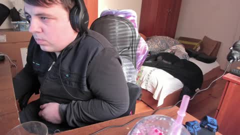 1141323  my Lord Mister Max   moms treasure online show from 01/01/25, 08:45