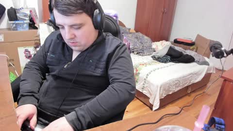 1141323  my Lord Mister Max   moms treasure online show from 01/03/25, 01:48