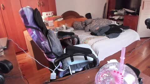 1141323  my Lord Mister Max   moms treasure online show from 01/07/25, 12:20